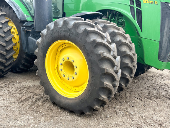 2013 John Deere 8335R Tractor
