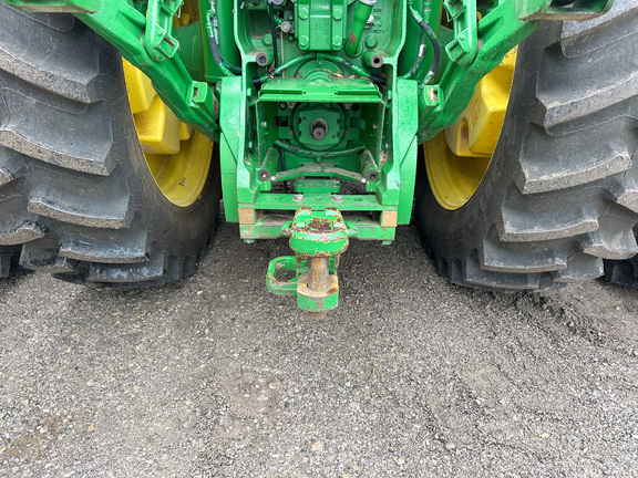 2013 John Deere 8335R Tractor
