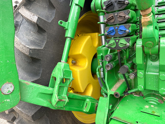 2013 John Deere 8335R Tractor