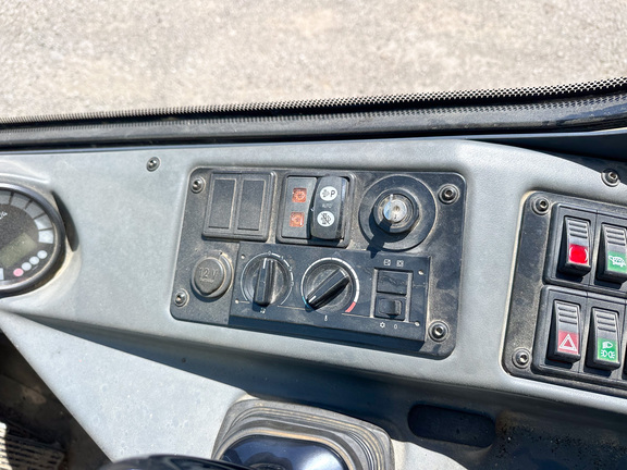 2021 John Deere 304L Compact Utility Loader