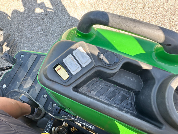 2022 John Deere 3038E Tractor Compact