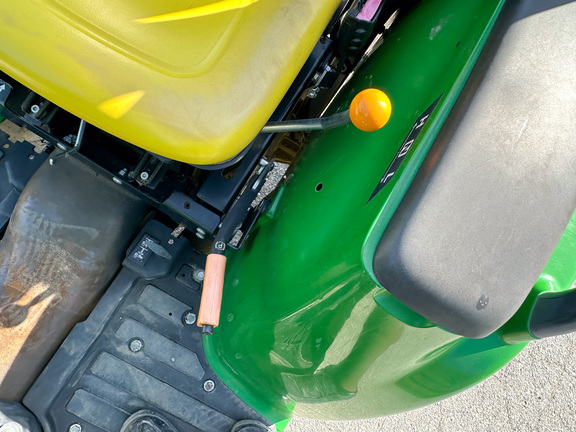 2022 John Deere 3038E Tractor Compact