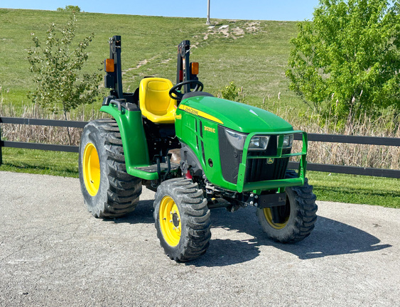 2022 John Deere 3038E Tractor Compact