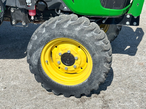 2022 John Deere 3038E Tractor Compact