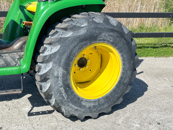 2022 John Deere 3038E Tractor Compact