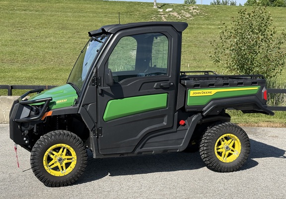 2025 John Deere XUV 845M HVAC Cab ATV
