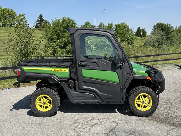 2025 John Deere XUV 845M HVAC Cab ATV
