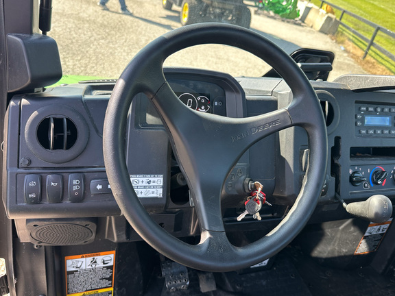 John Deere XUV 845M HVAC Cab ATV