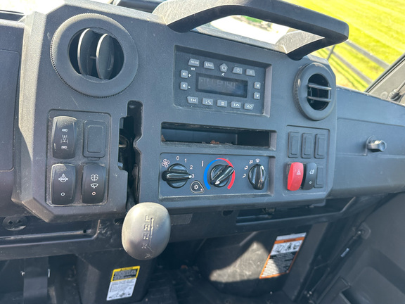 John Deere XUV 845M HVAC Cab ATV