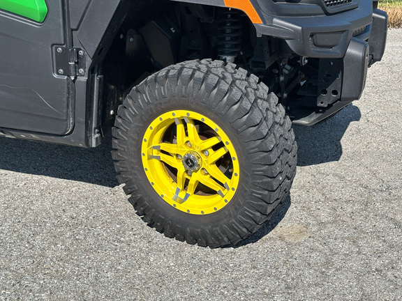 John Deere XUV 845M HVAC Cab ATV