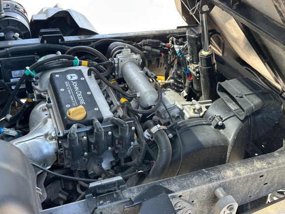 John Deere XUV 845M HVAC Cab ATV