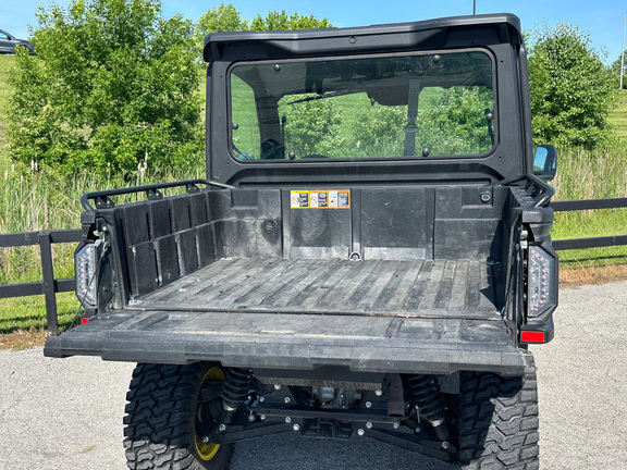 John Deere XUV 845M HVAC Cab ATV