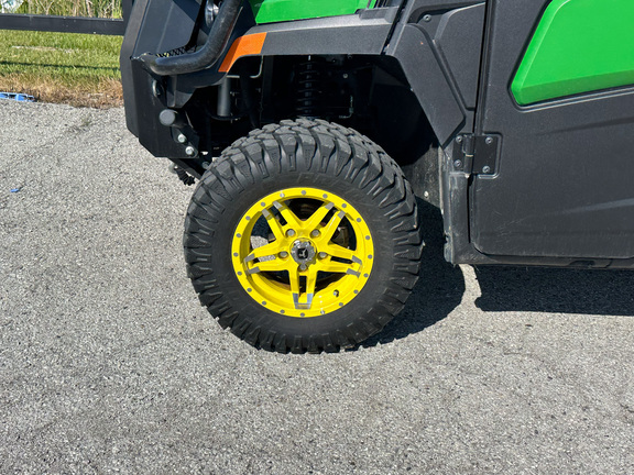 2025 John Deere XUV 845M HVAC Cab ATV