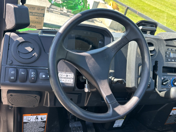 2025 John Deere XUV 845M HVAC Cab ATV