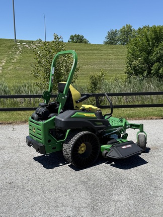 2022 John Deere Z930M Mower/Zero Turn