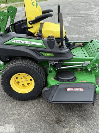 2022 John Deere Z920M Mower/Zero Turn