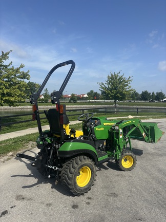 2023 John Deere 1025R Tractor Compact