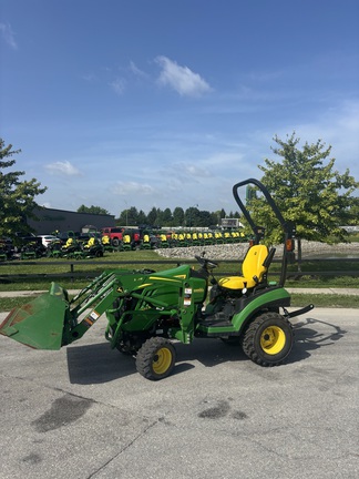 2023 John Deere 1025R Tractor Compact