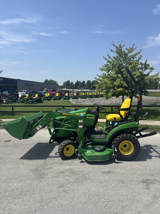 2022 John Deere 1025R Tractor Compact