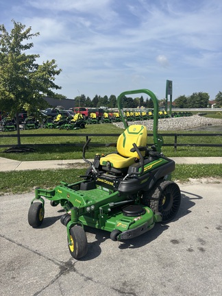 2022 John Deere Z950M Mower/Zero Turn