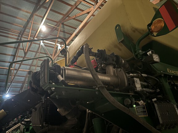 2022 John Deere 1775NT Planter