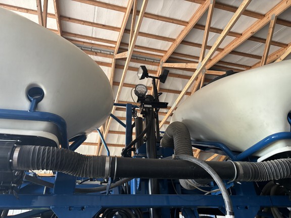 2023 Kinze 3605 Planter