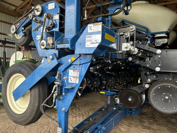 2023 Kinze 3605 Planter