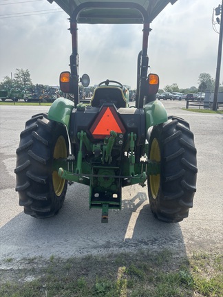 2015 John Deere 5045E Tractor
