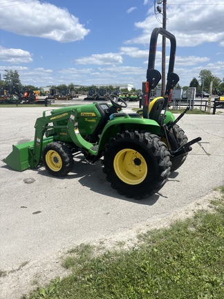 2016 John Deere 3038E Tractor Compact