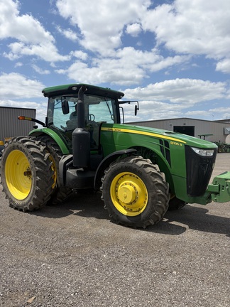 2013 John Deere 8335R Tractor