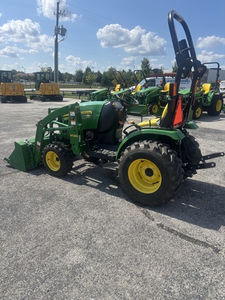 2016 John Deere 2025R Tractor Compact