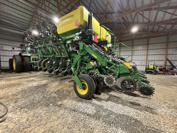 2024 John Deere 1795 Planter