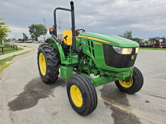 2022 John Deere 5045E Tractor