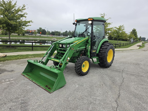 2019 John Deere 4052R Tractor Compact