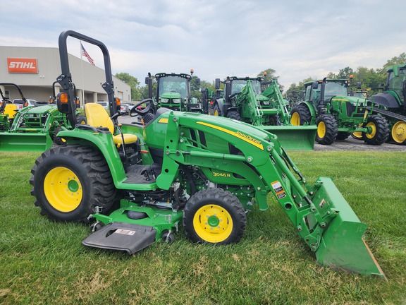 2016 John Deere 3046R Tractor Compact