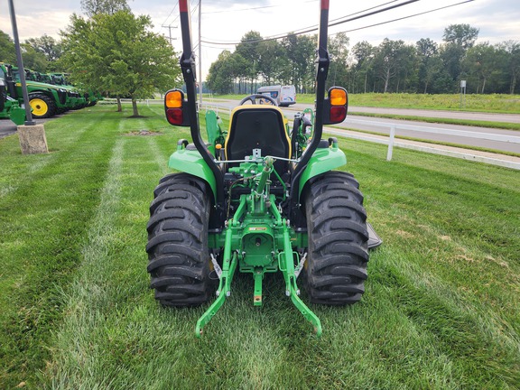 2016 John Deere 3046R Tractor Compact