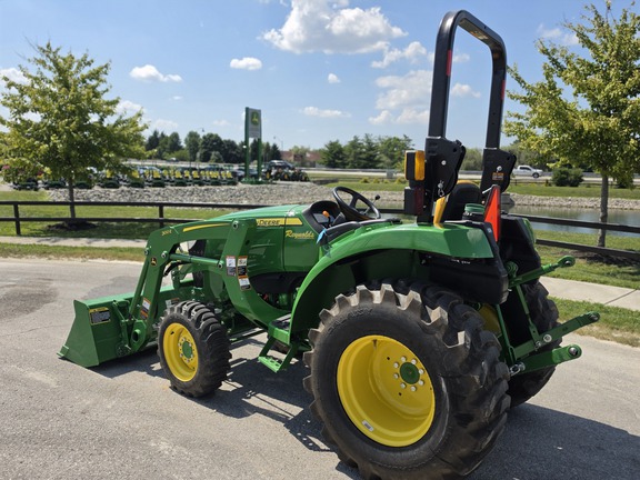 2022 John Deere 3043D Tractor Compact