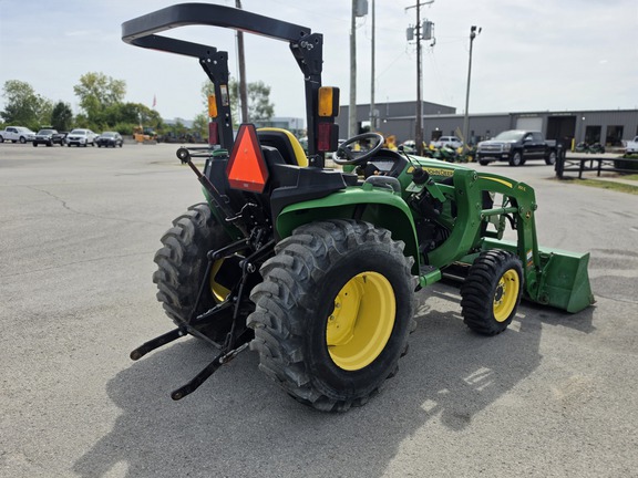 2019 John Deere 3025E Tractor Compact