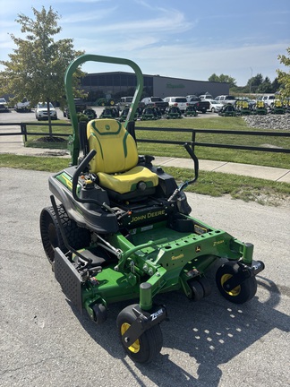 2024 John Deere Z950M Mower/Zero Turn