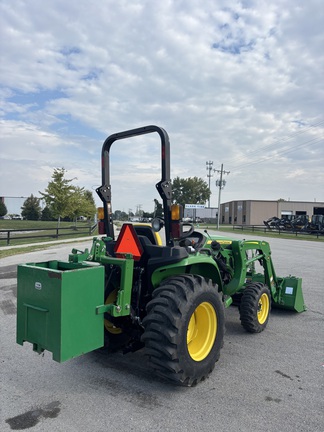 2023 John Deere 3025E Tractor Compact