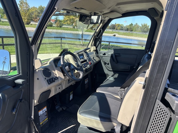 2025 John Deere XUV 845R Premium Cab ATV