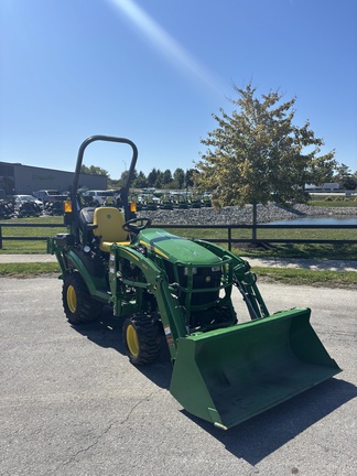2023 John Deere 1025R Tractor Compact