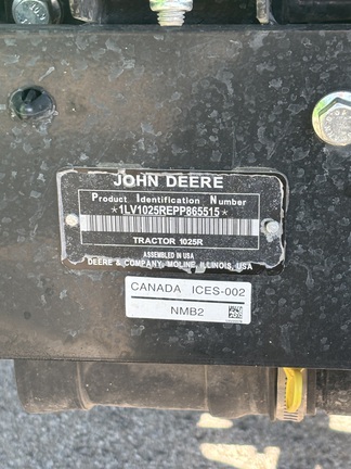 2023 John Deere 1025R Tractor Compact
