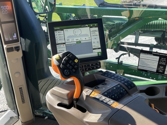 2018 John Deere R4038 Sprayer/High Clearance