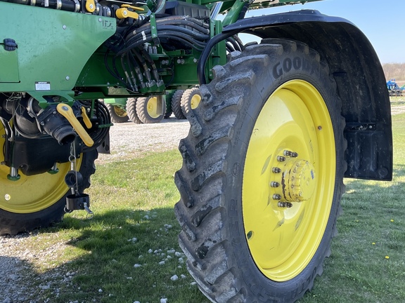 2018 John Deere R4038 Sprayer/High Clearance