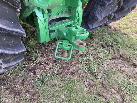 2022 John Deere 7R 290 Tractor