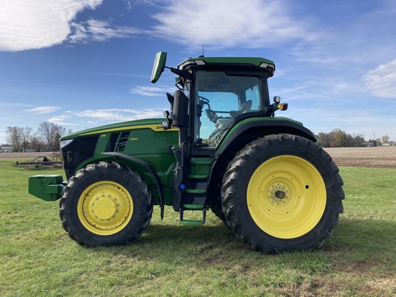 2022 John Deere 7R 290 Tractor