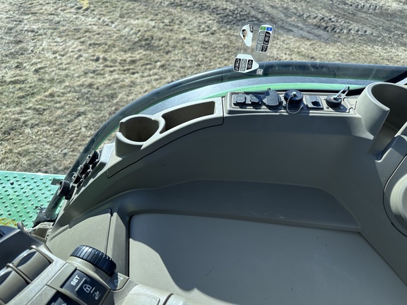 2022 John Deere 7R 290 Tractor