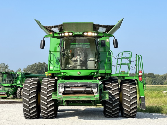 2021 John Deere S780 Combine
