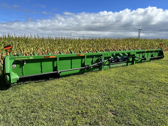 2012 John Deere 616C Header Corn Head